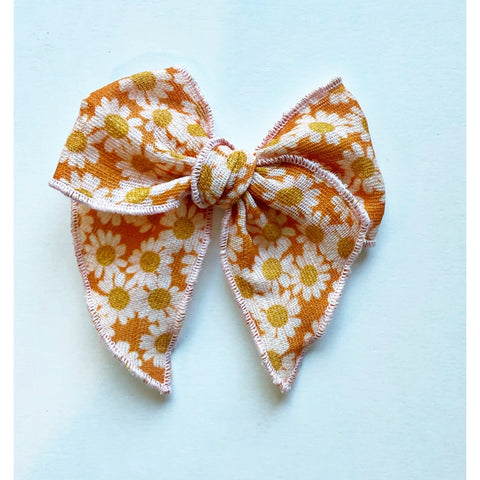Golden Daisies Bow